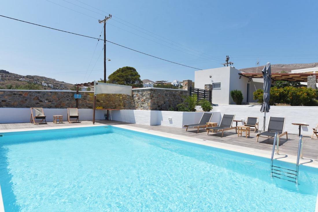 Flora'S Beach And Pool Villa In Syros Liaropá Esterno foto