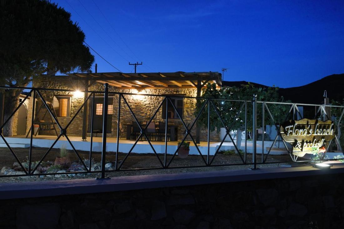 Flora'S Beach And Pool Villa In Syros Liaropá Esterno foto