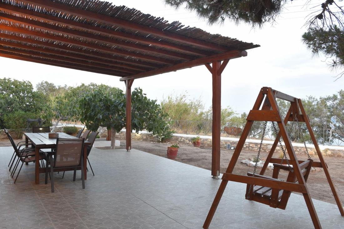 Flora'S Beach And Pool Villa In Syros Liaropá Esterno foto